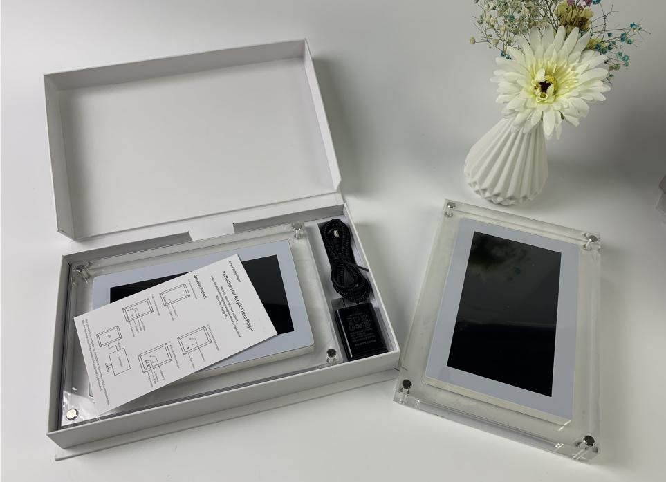 Acrylic Digital Photo & Video Frame with Built-in Battery