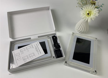 Acrylic Digital Photo & Video Frame with Built-in Battery